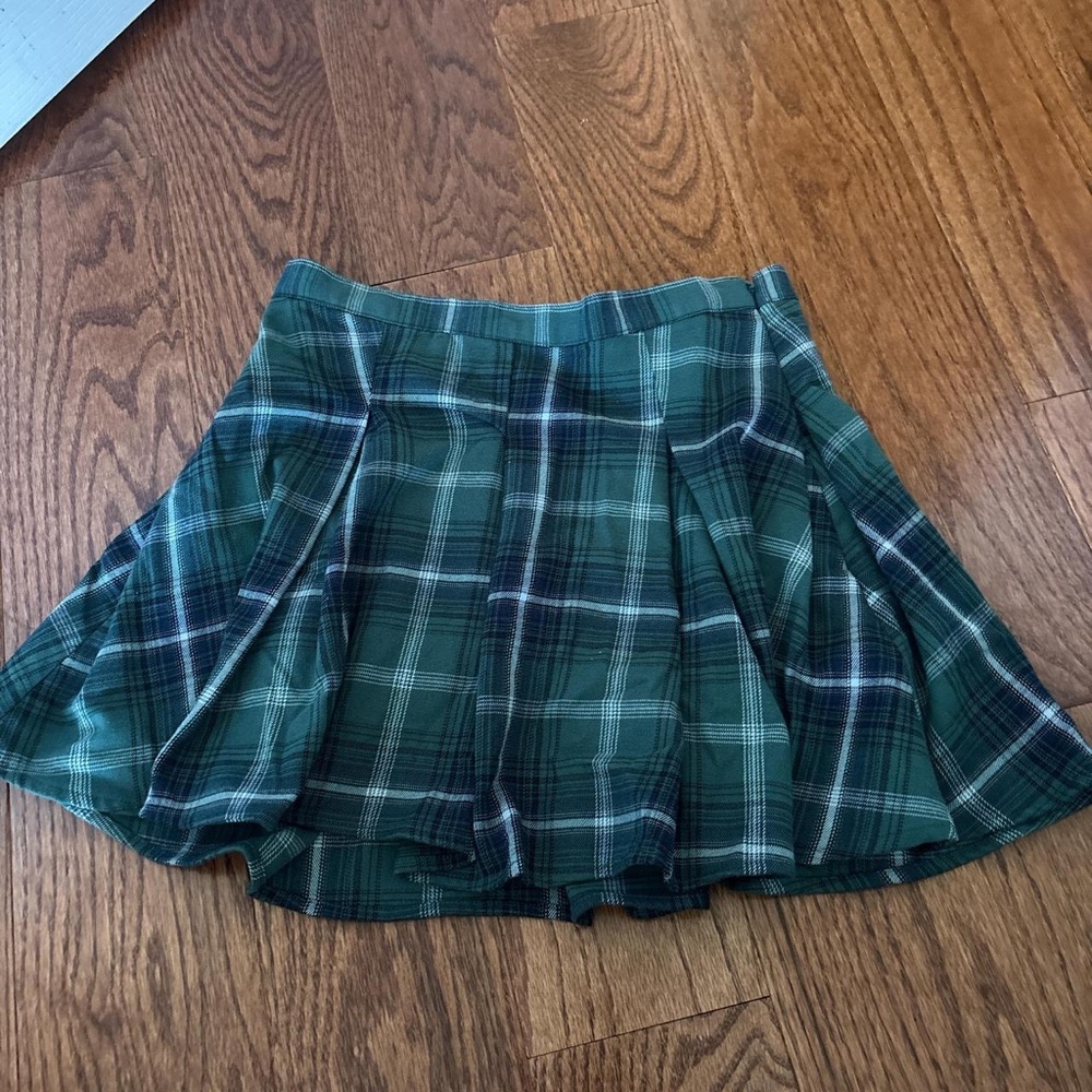 Women’s green skirt